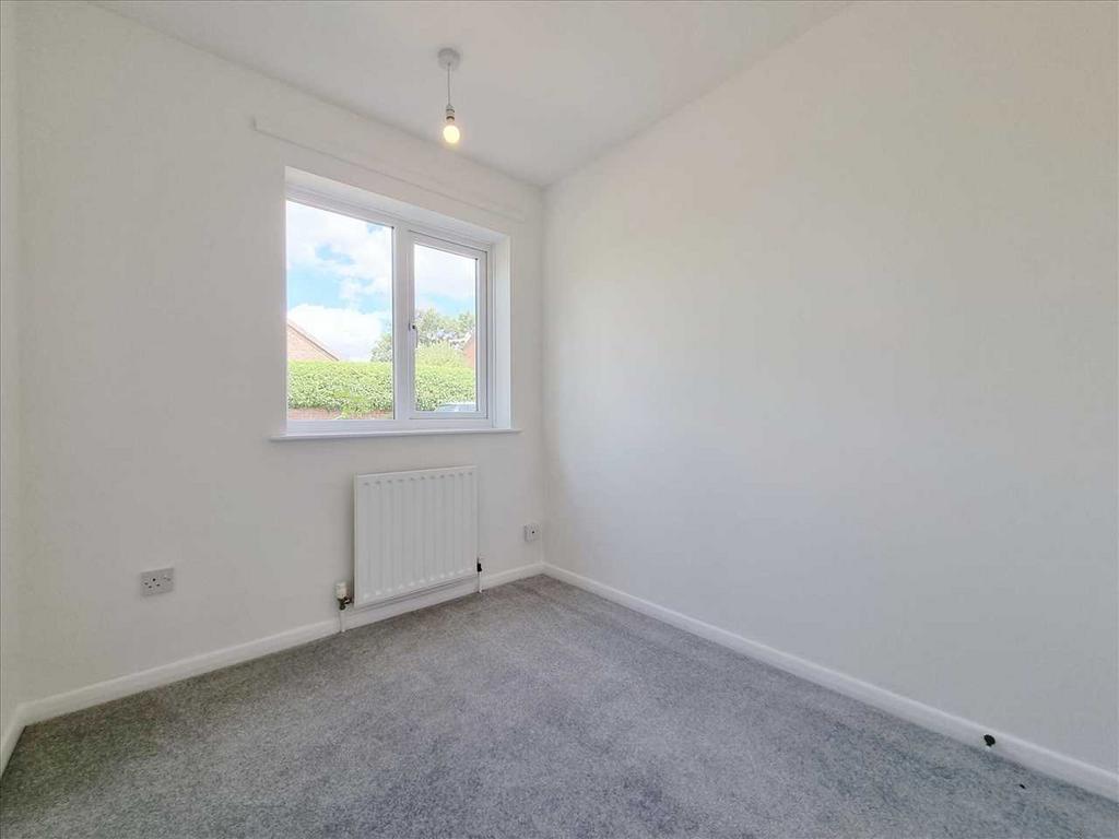 Bedroom 3: