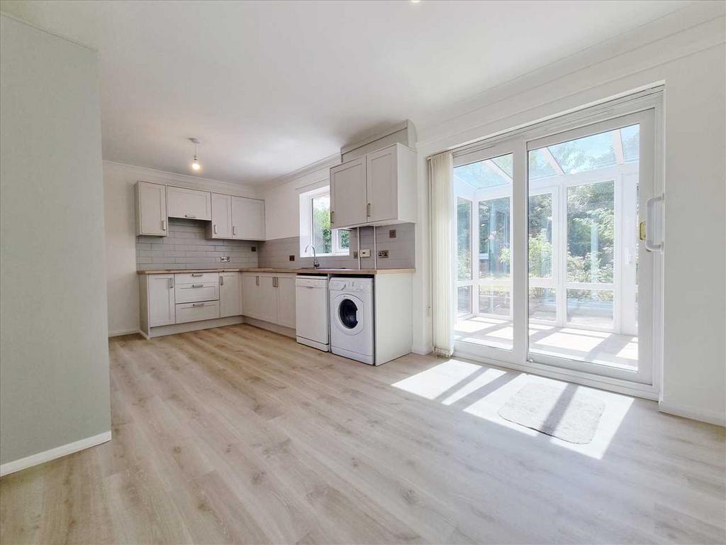 Kitchen Diner: