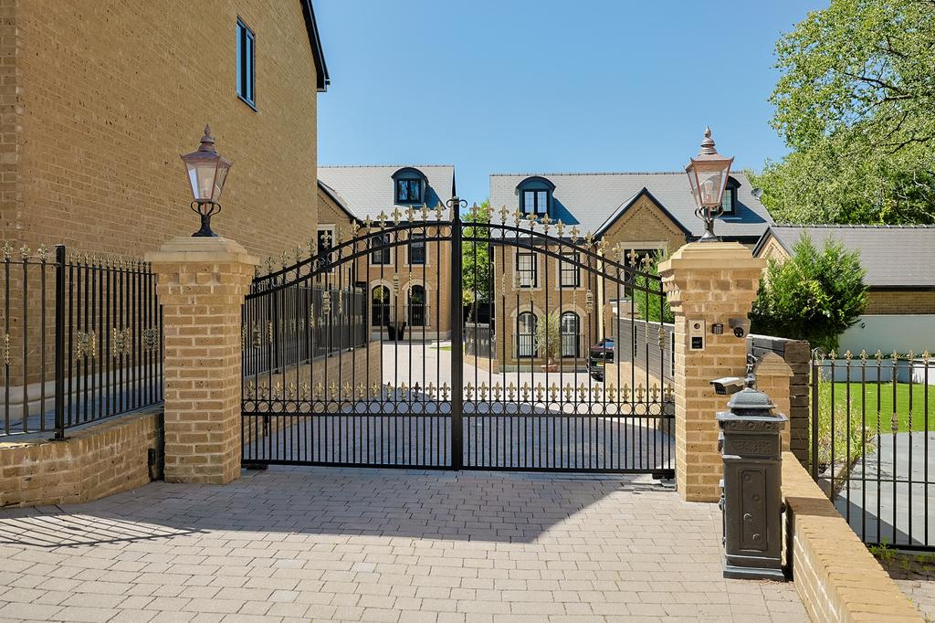 2 Redwood Court - Web (3 of 41).jpg