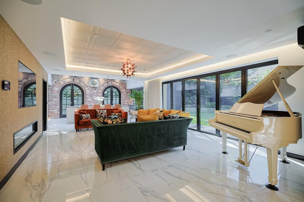 2 Redwood Court - Web (14 of 41).jpg