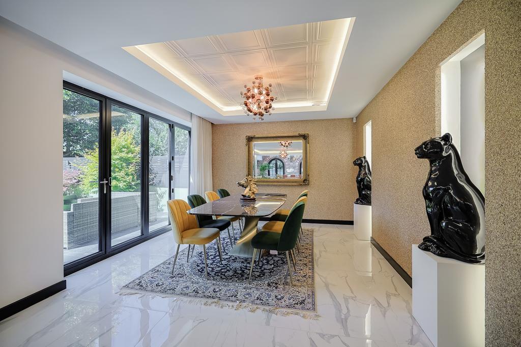 2 Redwood Court - Web (12 of 41).jpg