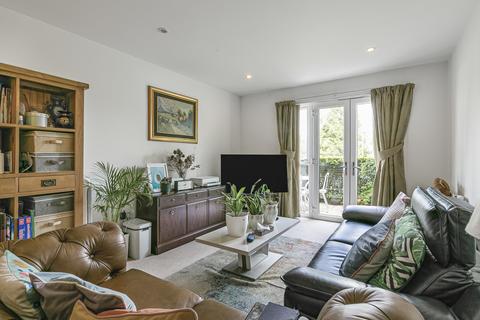 1 bedroom apartment for sale, Aventine Avenue, Mitcham, CR4