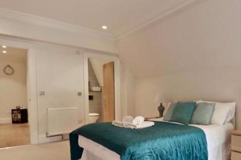 undefined, The Ridgeway, Mill Hill, NW7