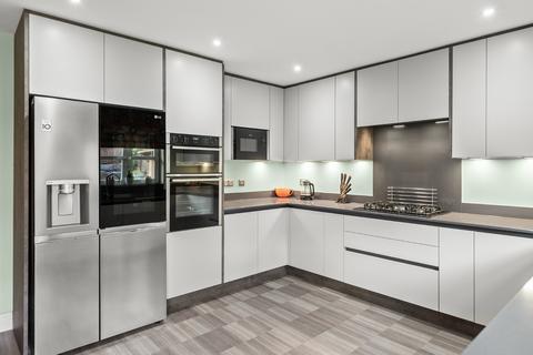 33 Academy Place, Bathgate, EH48 1AS