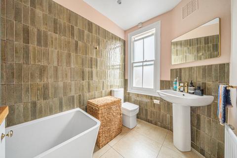 76 Wooler Street, London, SE17 2EF