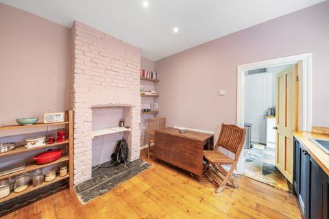 76 Wooler Street, London, SE17 2EF