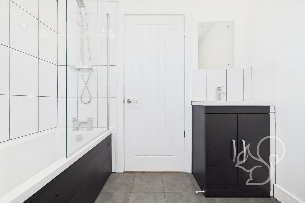 CAM01659 G0-PR0512-STILL025.jpg