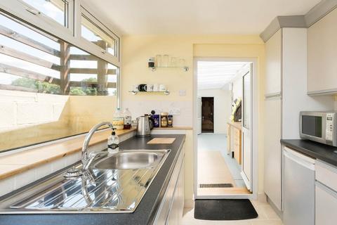 2 bedroom detached house for sale, Lyonshall HR5