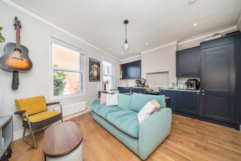2 bedroom flat for sale, Acton Lane, London W3