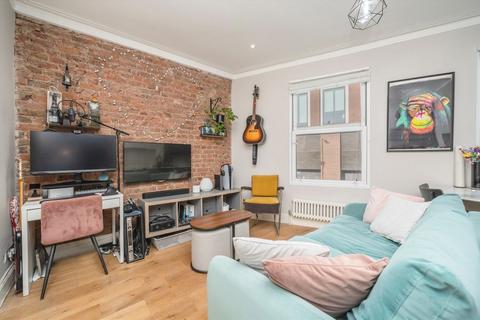 2 bedroom flat for sale, Acton Lane, London W3