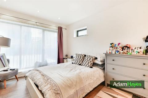 undefined, Brompton Mews, London N12
