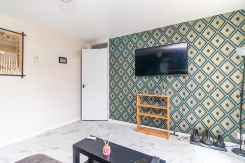 1 bedroom flat for sale, Queens Drive, Enderby, Leicester, LE19