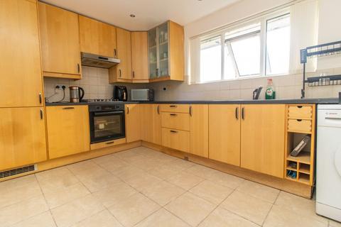 1 bedroom flat for sale, Queens Drive, Enderby, Leicester, LE19