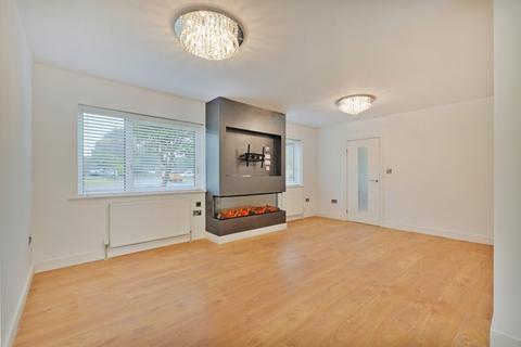 21 Causeway Glade, Sheffield, S17 3EZ