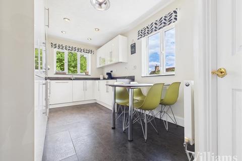 4 bedroom detached house for sale, Rickyard Close, Aylesbury HP22