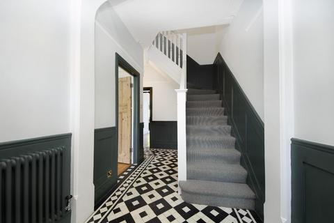 60 Boileau Road, London, W5 3AJ