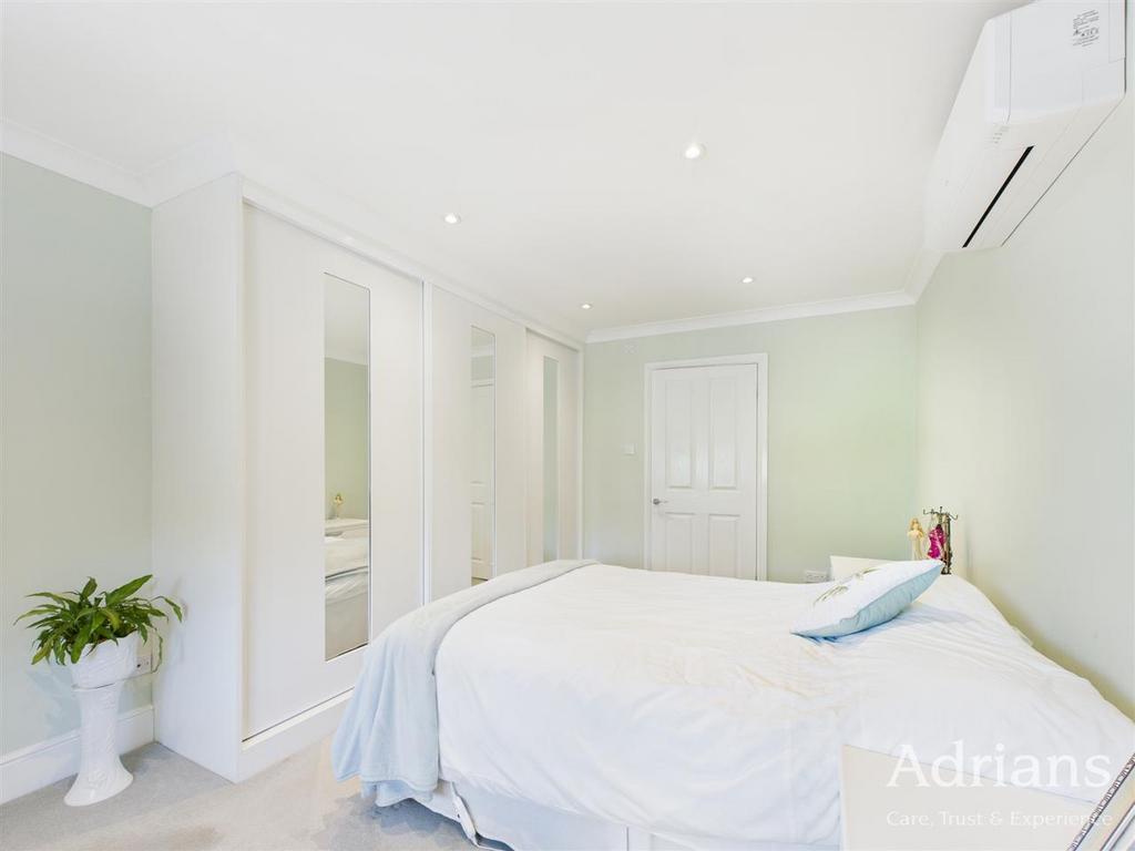 Annex bedroom /