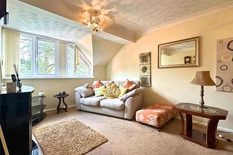 2 bedroom flat for sale, Davenport Road, Chandler Court Davenport Road, CV5