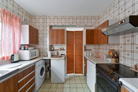 3 bedroom bungalow for sale, Langton Way, Blackheath, London, SE3