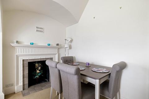 2 bedroom flat for sale, Waldershare, Dover, CT15