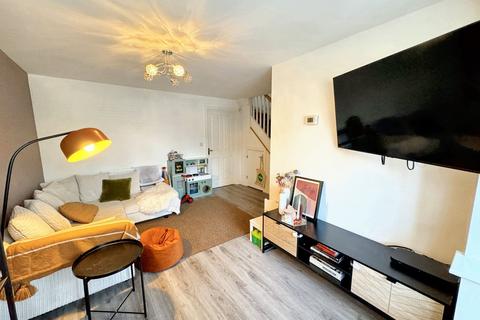 11 Hardys Drive, Radcliffe, Manchester, M26 2TL