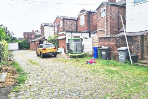 undefined, Manchester Road, Droylsden