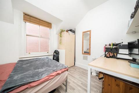 2 bedroom flat for sale, Sandys Row, London E1