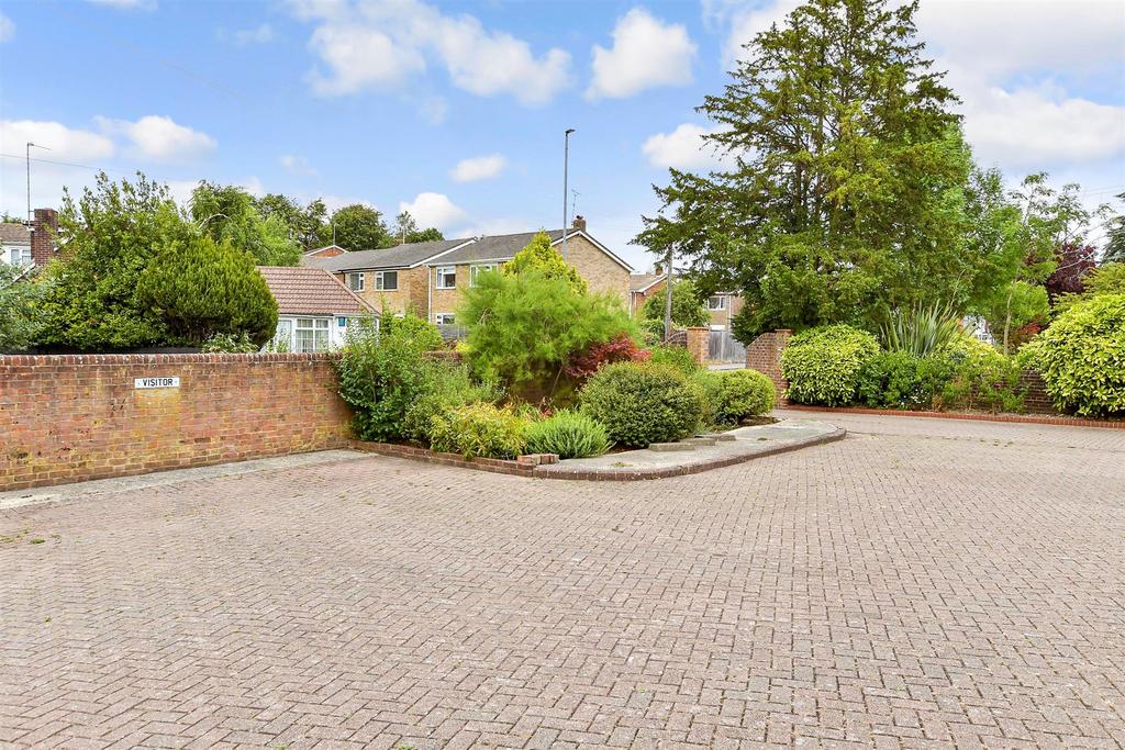Driveway/Parking