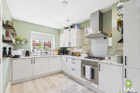 7 Denarii Drive, Chineham, Basingstoke, RG24 8BL