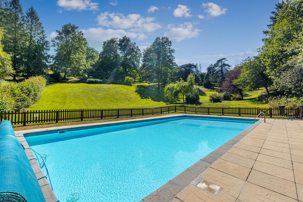 19 Swimming Pool 12 Sheplegh Court Blackawton - 25
