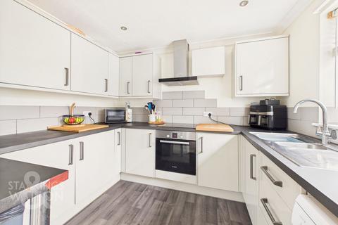 2 bedroom semi-detached bungalow for sale, Merlewood, Dickleburgh, Diss