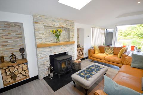 4 bedroom detached house for sale, The Island, Thames Ditton KT7