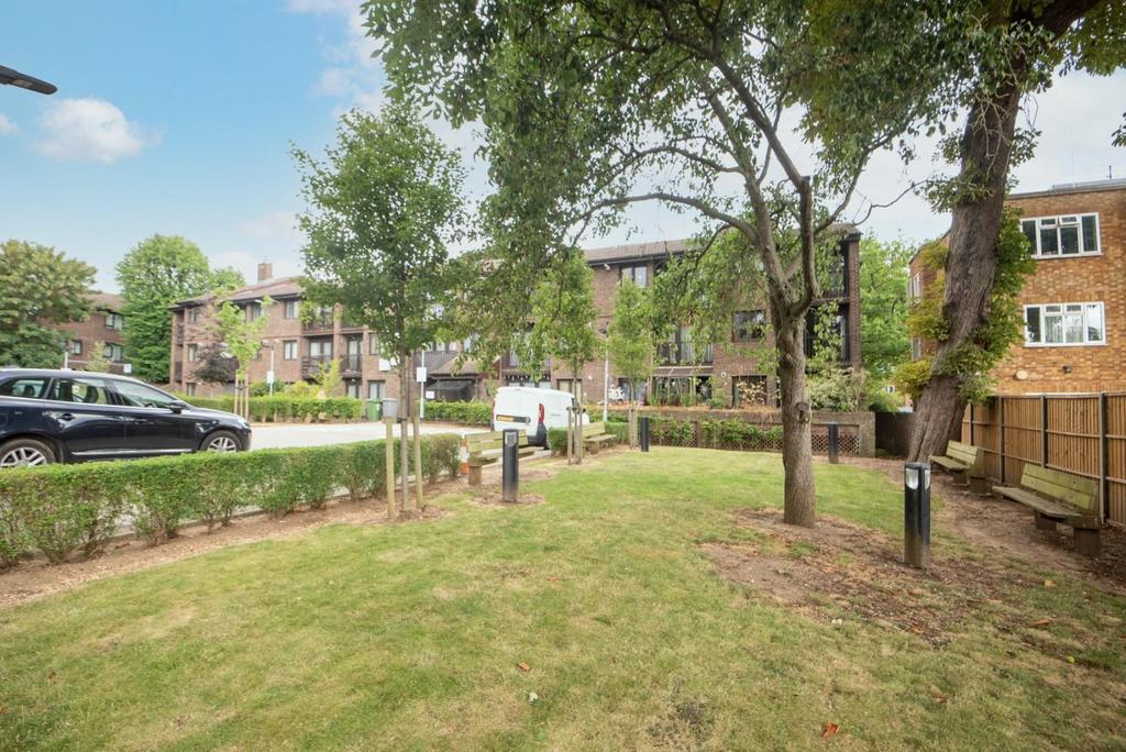 Communal Grounds