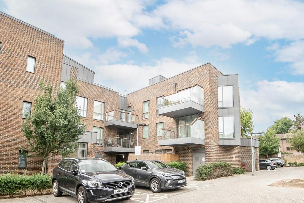 Building Exterior & Car Park
