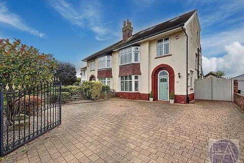 Clovelly Drive, Southport PR8