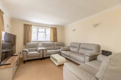 undefined, Pennylets Green, Stoke Poges SL2