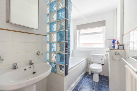 11 Pennylets Green, Stoke Poges, Slough, SL2 4BU