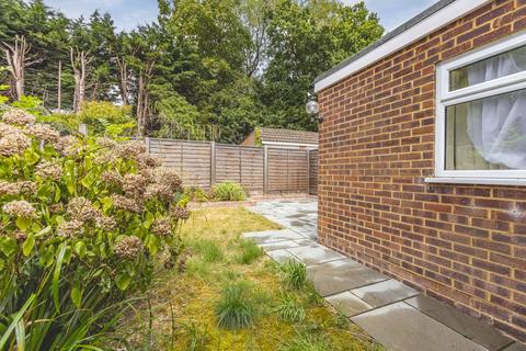 11 Pennylets Green, Stoke Poges, Slough, SL2 4BU