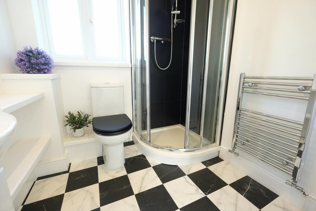 Ensuite