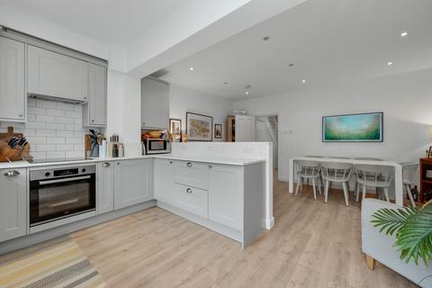 3 bedroom terraced house for sale, Kings Road, Long Ditton, Surbiton, Surrey, KT6