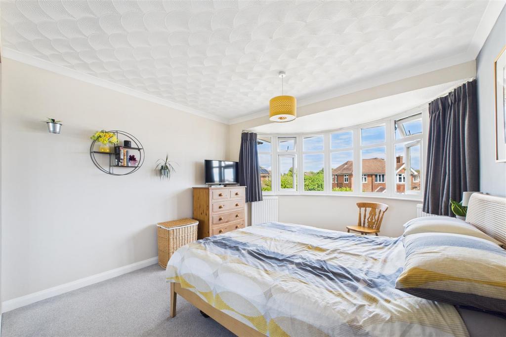 CAM01894 G0-PR0205-STILL002.jpg