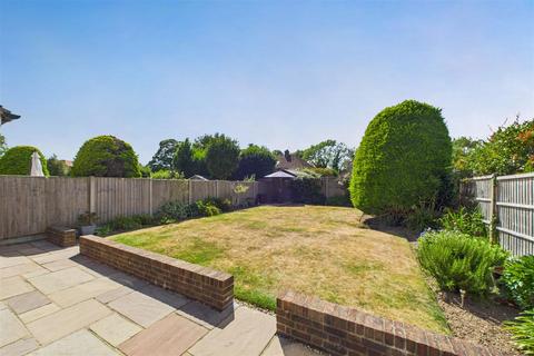 4 bedroom semi-detached house for sale, Willowbed Avenue, Chichester