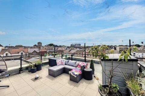 2 bedroom flat for sale, Bournemouth