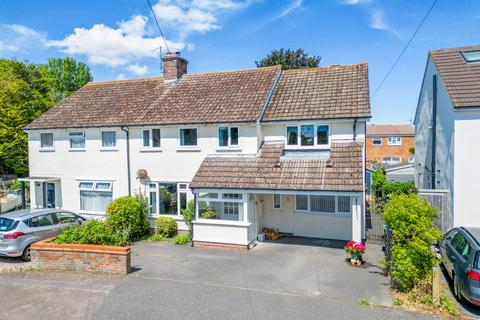 undefined, The Crescent, Marsworth HP23