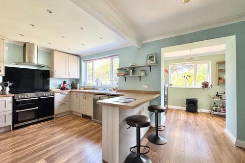 undefined, The Crescent, Marsworth HP23