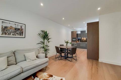 3 bedroom flat for sale, Tizzard Grove, Kidbrooke, London, SE3