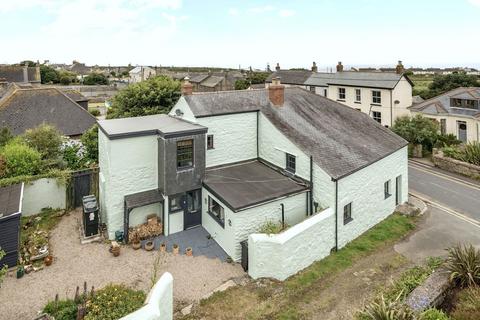 undefined, Pendeen TR19