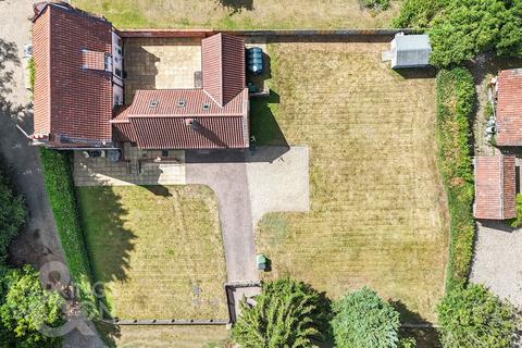 5 bedroom detached house for sale, The Common, Dunston, Norwich