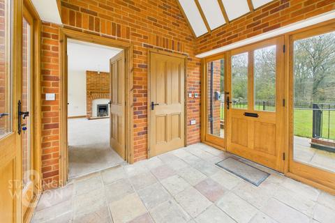 5 bedroom detached house for sale, The Common, Dunston, Norwich