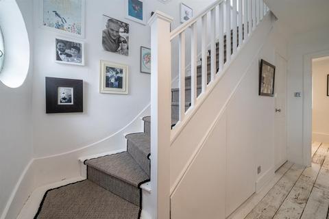 undefined, Corner Hall Avenue, Hemel Hempstead, Hertfordshire, HP3 9EE